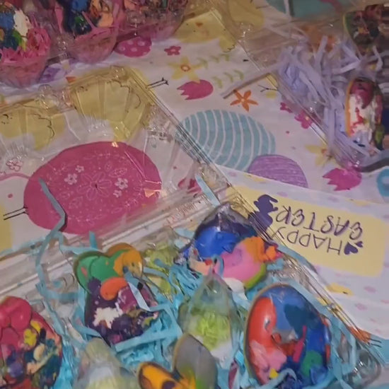 Easter Basket Gift l Kids Easter Gift l 6 Easter Crayons in Carton l Toddler Crayons l Easter Coloring l Easter Crayons l Bunny Crayon