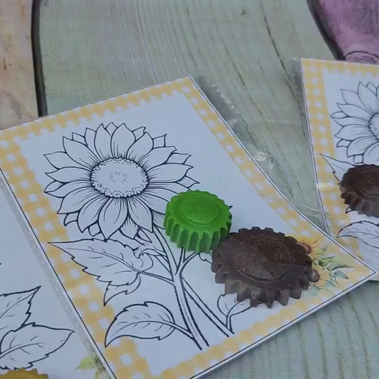 Sunflower Coloring Kits l Sunflower Crayons l Party Favors l Birthday Gifts l Thank you Favors l Sunflower Favors