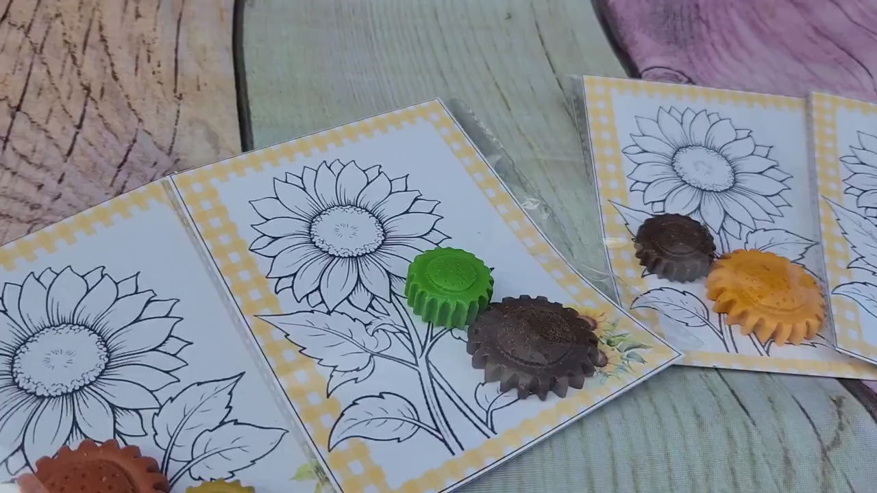 Sunflower Coloring Kits l Sunflower Crayons l Party Favors l Birthday Gifts l Thank you Favors l Sunflower Favors